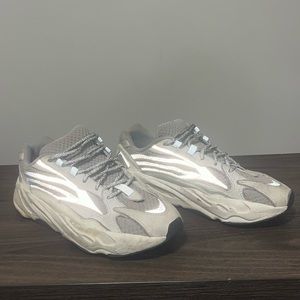 COPY - Adidas Yeezy Boost 700 V2 “static”
